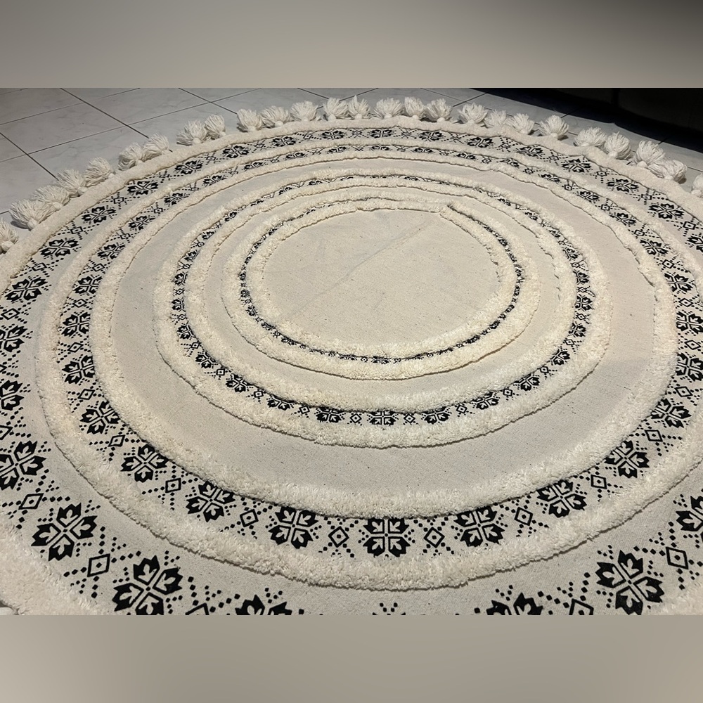 Wilcott Weaves’ Circular Quay rug - Picture 2 of 7